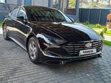 Hyundai Sonata 2019 года за 9 550 000 тг. в Алматы – фото 2