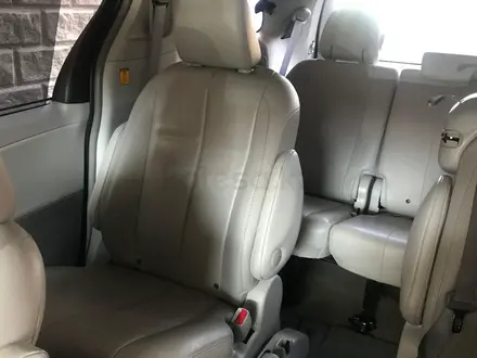 Toyota Sienna 2013 года за 9 500 000 тг. в Астана – фото 12