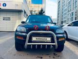 Toyota RAV4 1995 года за 2 650 000 тг. в Астана