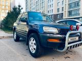 Toyota RAV4 1995 года за 2 350 000 тг. в Астана – фото 3