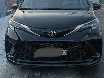 Toyota Sienna 2022 года за 25 000 000 тг. в Алматы – фото 3