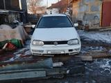 Volkswagen Golf 1995 года за 550 000 тг. в Караганда