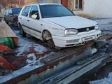 Volkswagen Golf 1995 года за 550 000 тг. в Караганда – фото 3