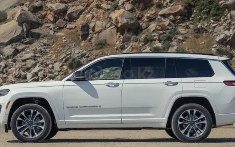 Jeep Grand Cherokee Overland 2023 года за 39 990 000 тг. в Алматы