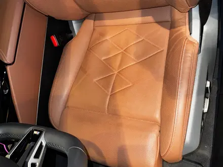 BMW 530 2024 года за 35 800 000 тг. в Алматы – фото 23