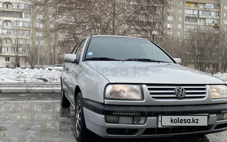 Volkswagen Vento 1997 года за 1 990 000 тг. в Семей