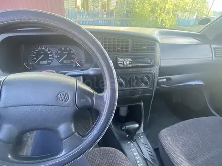 Volkswagen Vento 1997 года за 2 190 000 тг. в Семей – фото 7