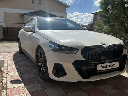 BMW 530 2024 года за 40 000 000 тг. в Астана – фото 3