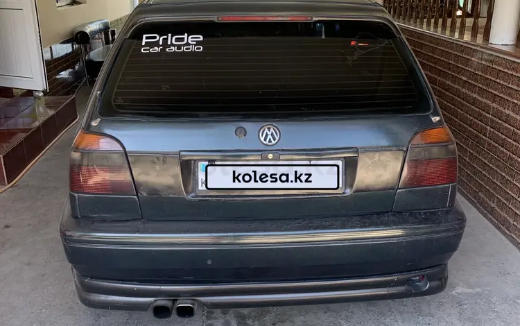 Volkswagen Golf 1995 годаfor1 700 000 тг. в Шымкент