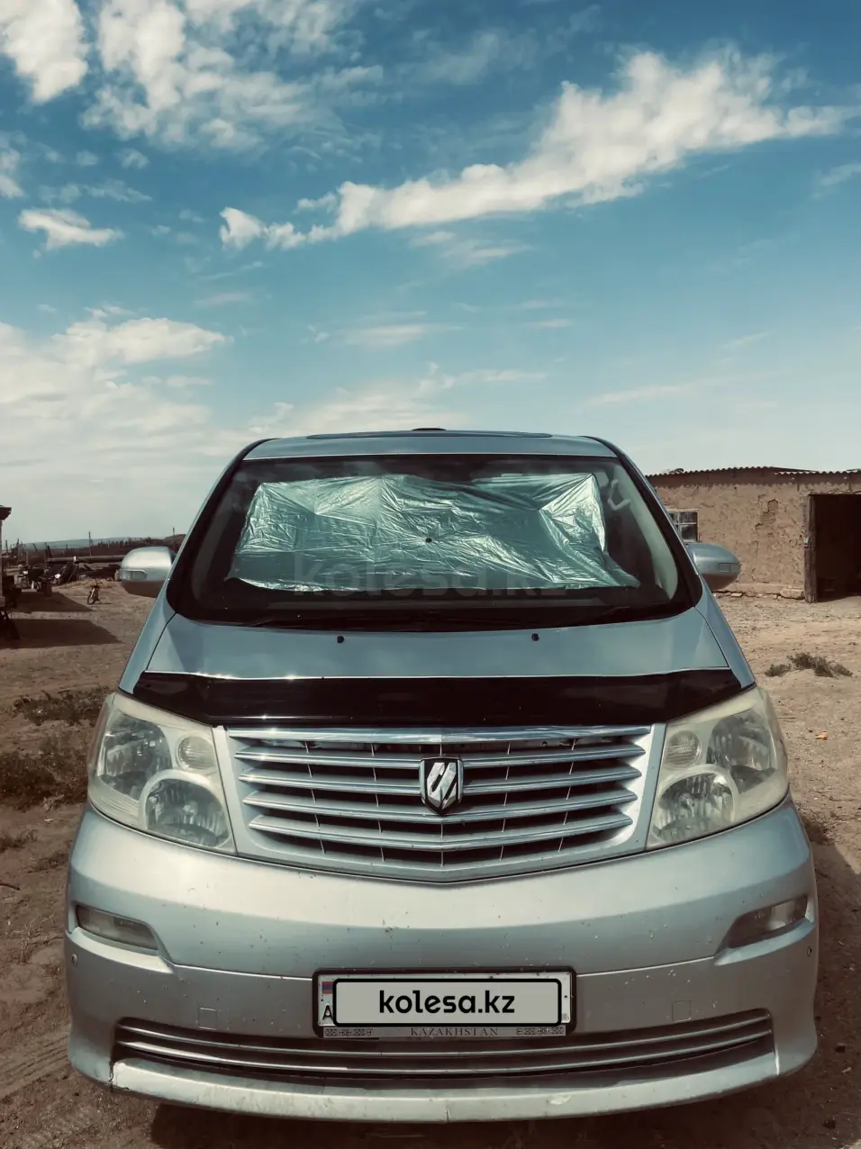 Toyota Alphard, 2005