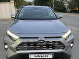 Toyota RAV4 2023 года за 19 000 000 тг. в Шымкент