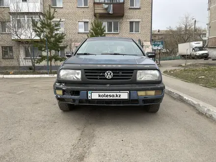 Volkswagen Vento 1993 года за 1 200 000 тг. в Петропавловск – фото 4