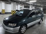 Toyota Ipsum 1997 года за 2 600 000 тг. в Алматы