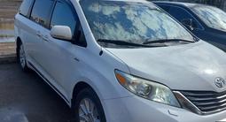 Toyota Sienna 2011 года за 12 300 000 тг. в Астана – фото 2