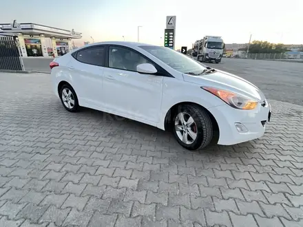 Hyundai Elantra 2013 года за 6 000 000 тг. в Уральск – фото 3