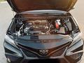 Toyota Camry 2022 года за 12 100 000 тг. в Уральск – фото 11