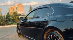 Toyota Camry 2022 года за 12 100 000 тг. в Уральск – фото 3