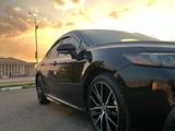 Toyota Camry 2022 года за 12 100 000 тг. в Уральск – фото 4