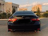 Toyota Camry 2022 года за 12 100 000 тг. в Уральск – фото 5