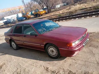 Mitsubishi Galant