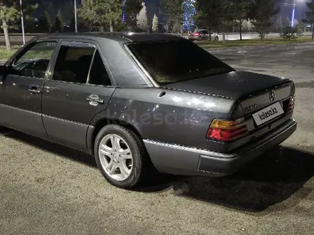 Mercedes-Benz E 230 1992 года за 1 800 000 тг. в Тараз