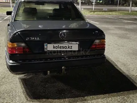 Mercedes-Benz E 230 1992 года за 1 800 000 тг. в Тараз – фото 6