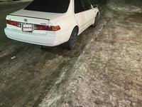 Toyota Camry 2000 года за 2 700 000 тг. в Алматы