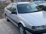 Volkswagen Passat 1993 годаfor1 700 000 тг. в Алматы