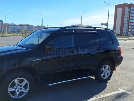 Toyota Highlander 2003 года за 7 500 000 тг. в Усть-Каменогорск – фото 2