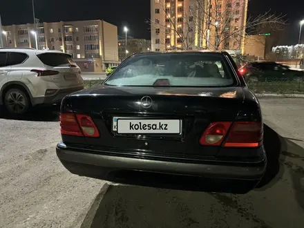 Mercedes-Benz E 230 1997 года за 3 500 000 тг. в Астана – фото 7