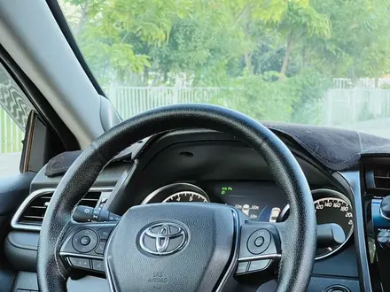 Toyota Camry 2019 года за 15 800 000 тг. в Шымкент – фото 15
