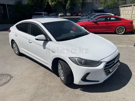 Hyundai Elantra 2018 года за 4 900 000 тг. в Алматы