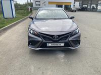 Toyota Camry 2021 года за 13 700 000 тг. в Уральск