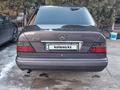 Mercedes-Benz E 220 1994 годаүшін1 650 000 тг. в Шымкент