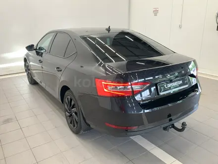 Skoda Superb 2020 года за 10 990 000 тг. в Костанай – фото 2