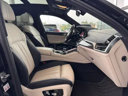 BMW X6 2022 года за 44 000 000 тг. в Алматы – фото 21