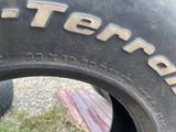 Одна грязевая шина 33/12, 5/15 BFGoodrich M/T. за 50 000 тг. в Алматы – фото 3