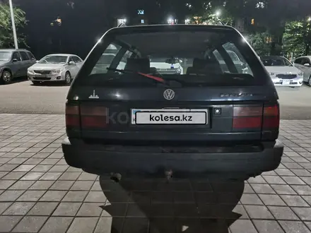 Volkswagen Passat 1993 года за 580 000 тг. в Алматы – фото 4