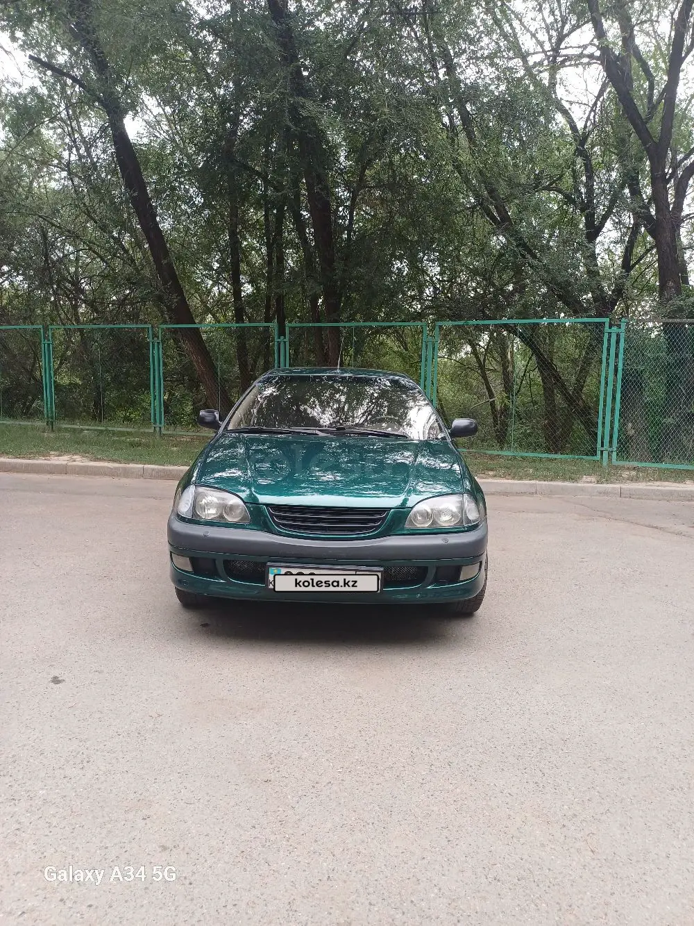 Toyota Avensis, 2000