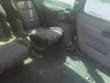 SEAT Alhambra 2002 года за 1 500 000 тг. в Атырау – фото 4