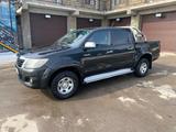 Toyota Hilux 2013 года за 9 500 000 тг. в Алматы – фото 2