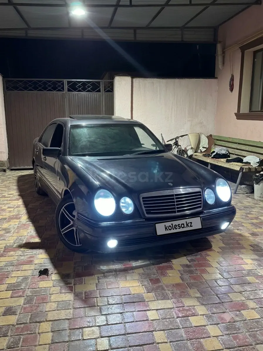 Mercedes-Benz E-Class, 1995