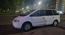 Volkswagen Sharan 1996 года за 1 900 000 тг. в Алматы – фото 2