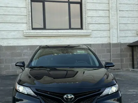 Toyota Camry 2020 года за 14 500 000 тг. в Алматы – фото 13