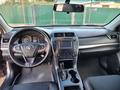 Toyota Camry 2015 годаfor8 400 000 тг. в Атырау – фото 11