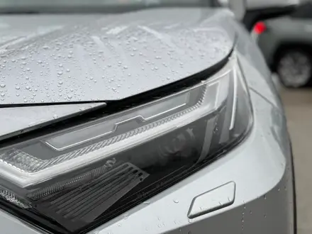 Toyota RAV4 Luxe+ 2025 года за 21 500 000 тг. в Актобе – фото 8