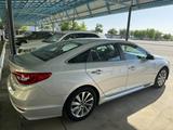 Hyundai Sonata 2016 годаfor6 000 000 тг. в Атырау – фото 2