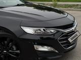 Chevrolet Malibu 2020 года за 8 600 000 тг. в Алматы – фото 2