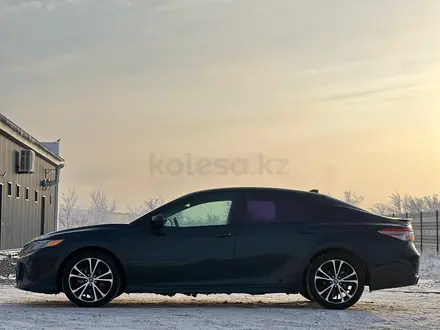 Toyota Camry 2019 года за 10 700 000 тг. в Актобе – фото 5