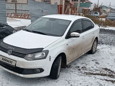 Volkswagen Polo 2014 года за 5 200 000 тг. в Атырау – фото 3